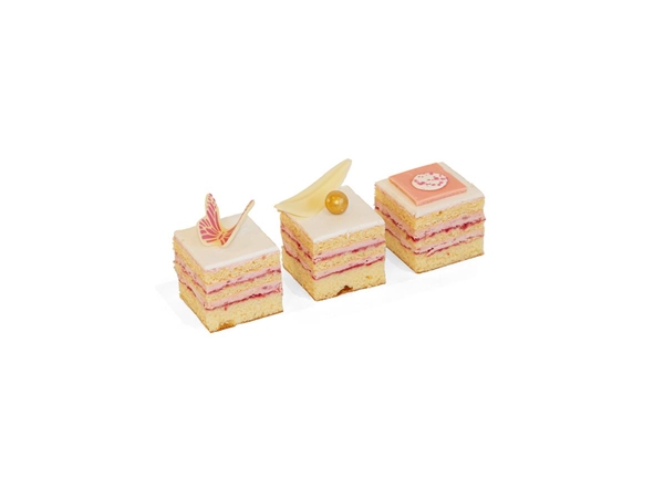 Paas Petit Four